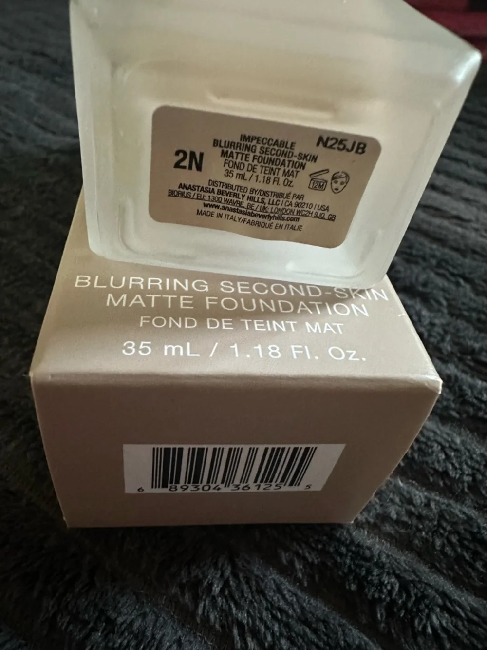 Anastasia Beverly Hills Impeccable Matte Foundation - Picture 3 of 5